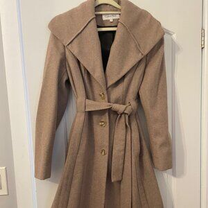 Perfect Fall/Winter Coat - Calvin Klein wool coat - size 4 US